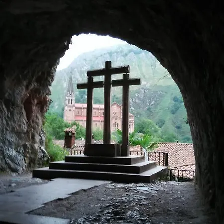 La Llosa De Repelao Covadonga